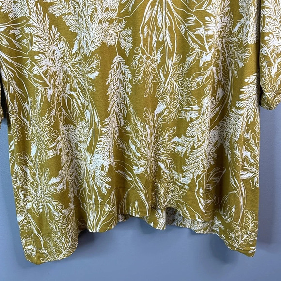 TAHARI Fern Print Asymmetrical Top Chartreuse V-Neck 3/4 Sleeve Shark Bite 1X - Picture 6 of 11